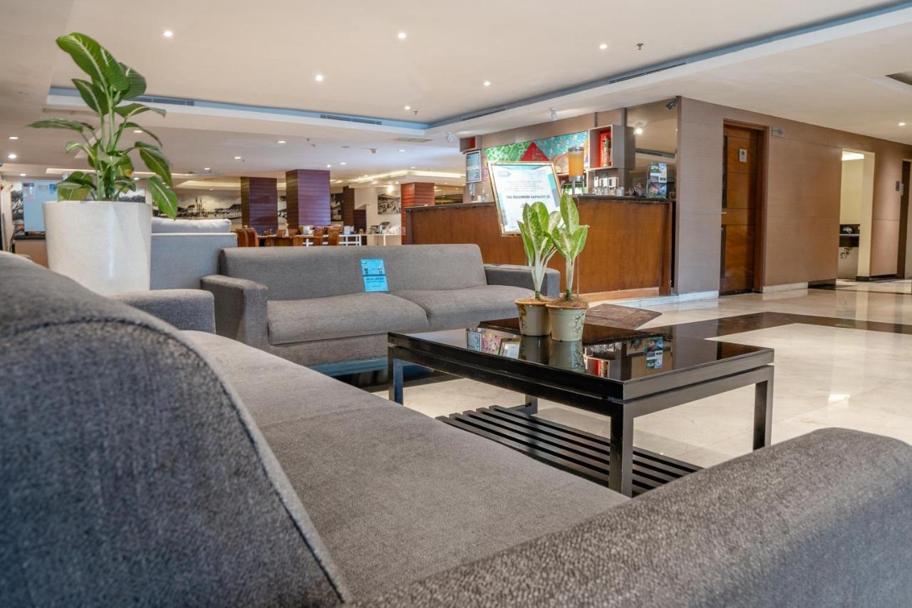 The 1O1 Malang Oj Otel Dış mekan fotoğraf