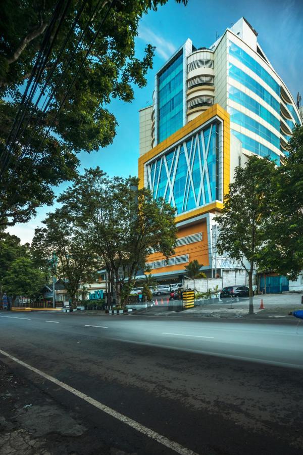 The 1O1 Malang Oj Otel Dış mekan fotoğraf