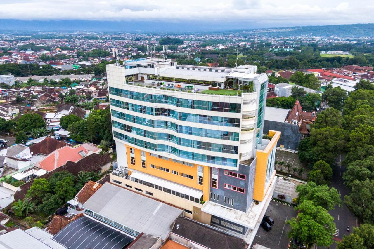 The 1O1 Malang Oj Otel Dış mekan fotoğraf